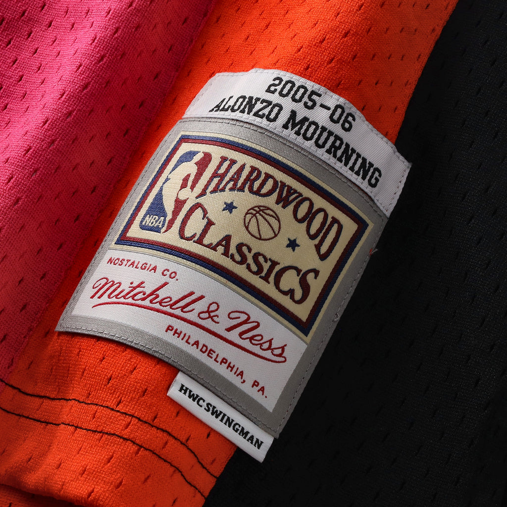 Miami Heat Mitchell & Ness NBA Alonzo Mourning Hardwood Classics Road Jersey - Men's