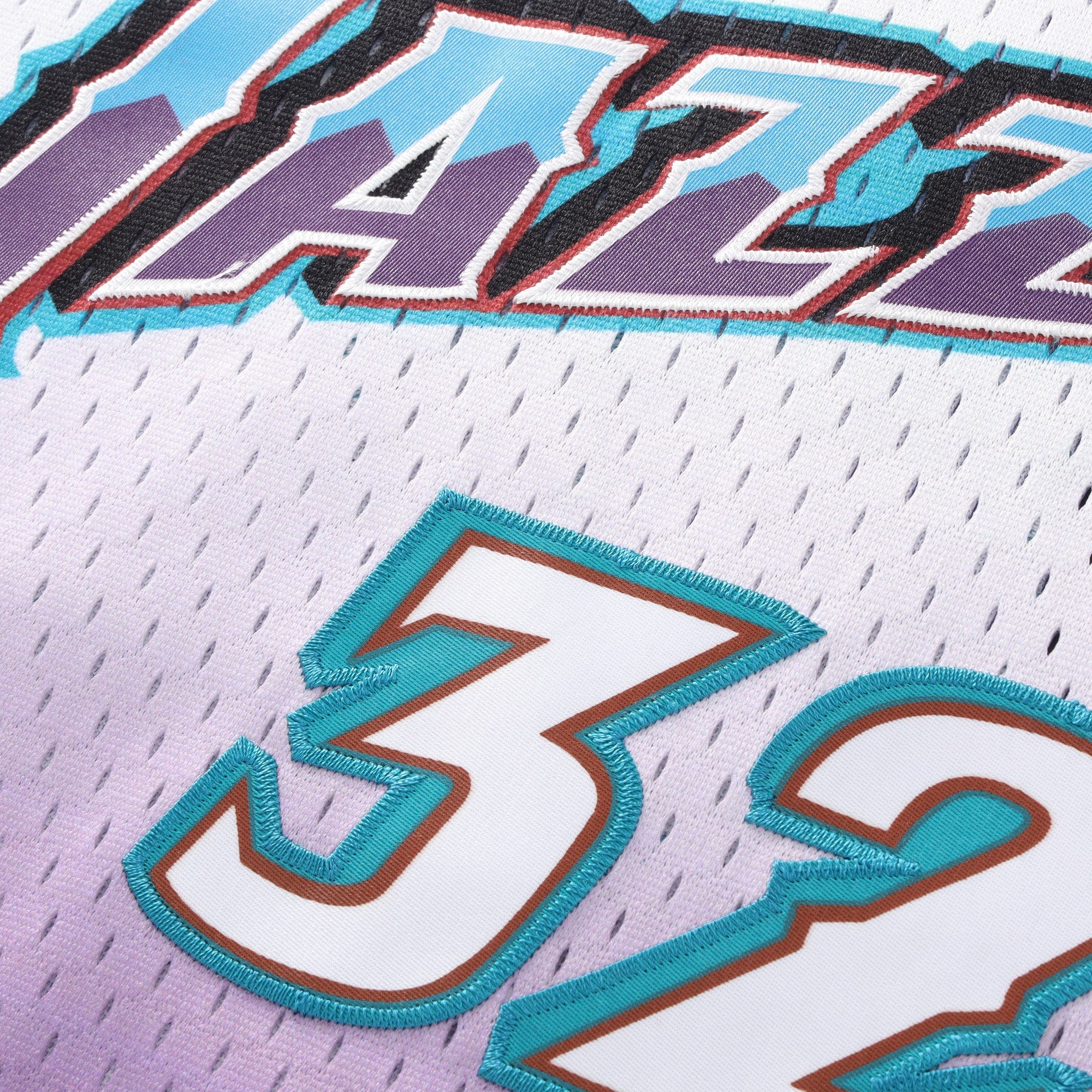 Utah Jazz Mitchell & Ness Road Swingman Jersey - Karl Malone - Youth