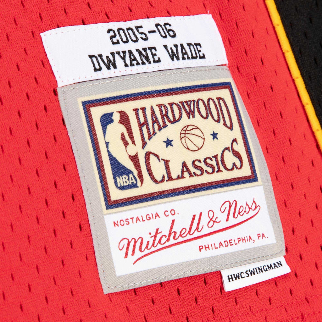Miami Heat Mitchell & Ness NBA Dwyane Wade Alternate 2005 Hardwood Classics Swingman Jersey