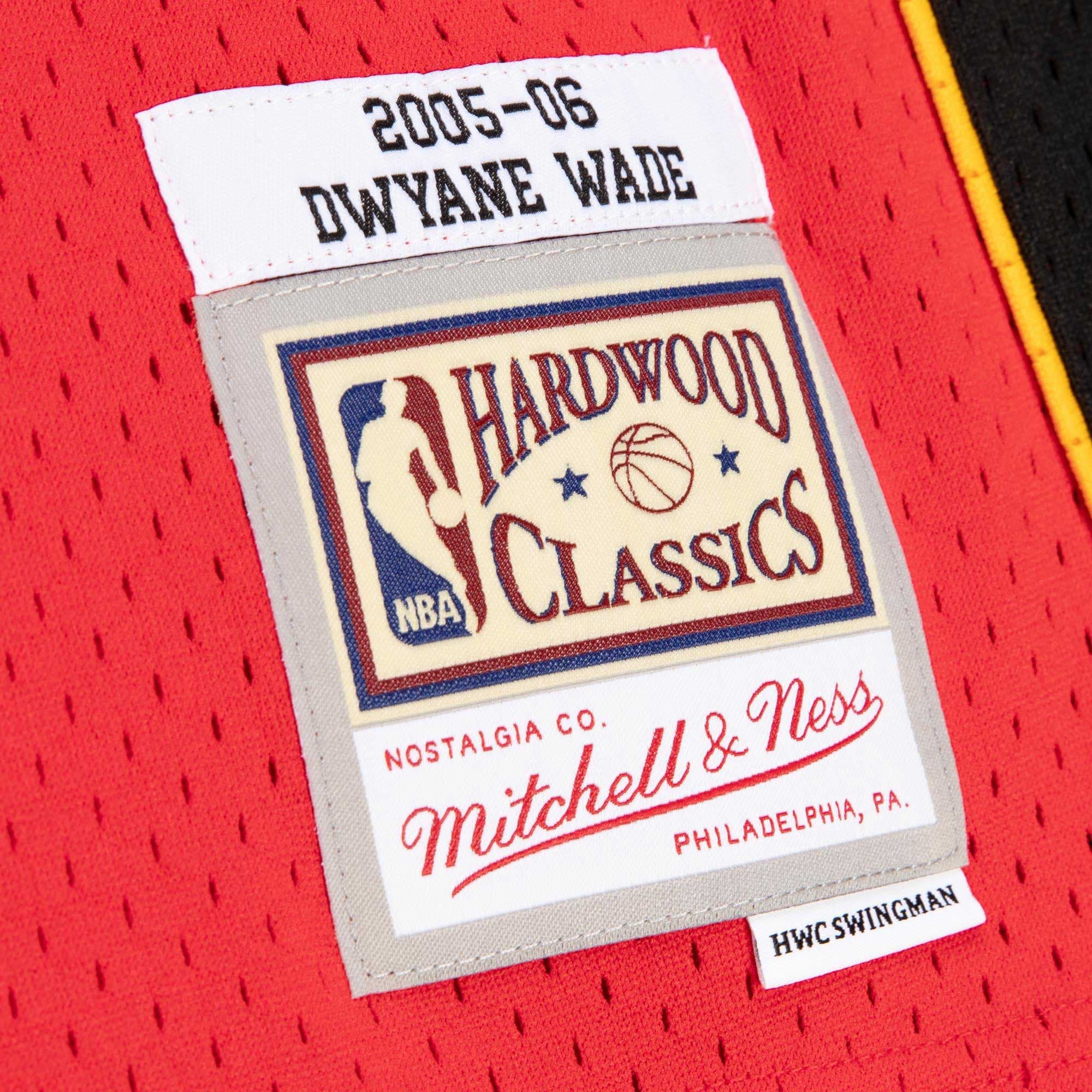 Miami Heat Mitchell & Ness NBA Dwyane Wade Alternate 2005 Hardwood Classics Swingman Jersey